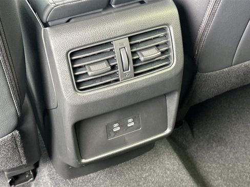 Used 2025 Nissan Rogue SL image 16