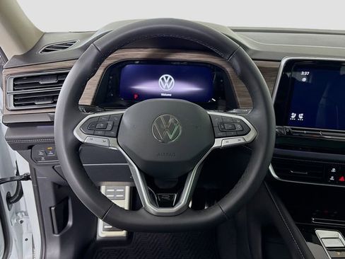New 2026 Volkswagen Atlas SEL Premium R-Line AWD/4WD image 12