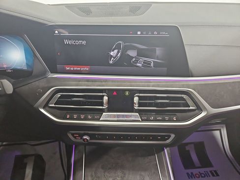 Used 2019 BMW X7 xDrive50i w/ Premium Package AWD/4WD image 19