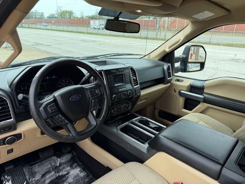Used 2016 Ford F150 XLT w/ Equipment Group 301A Mid image 19