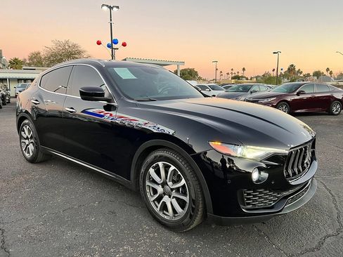 Used 2018 Maserati Levante S AWD/4WD image 2