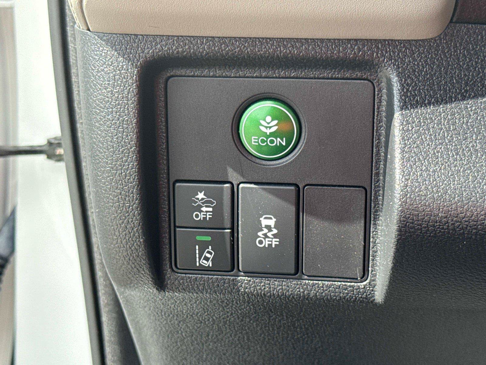 Certified 2021 Honda HR-V EX-L image 30