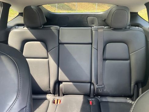 Used 2023 Tesla Model Y Performance image 18