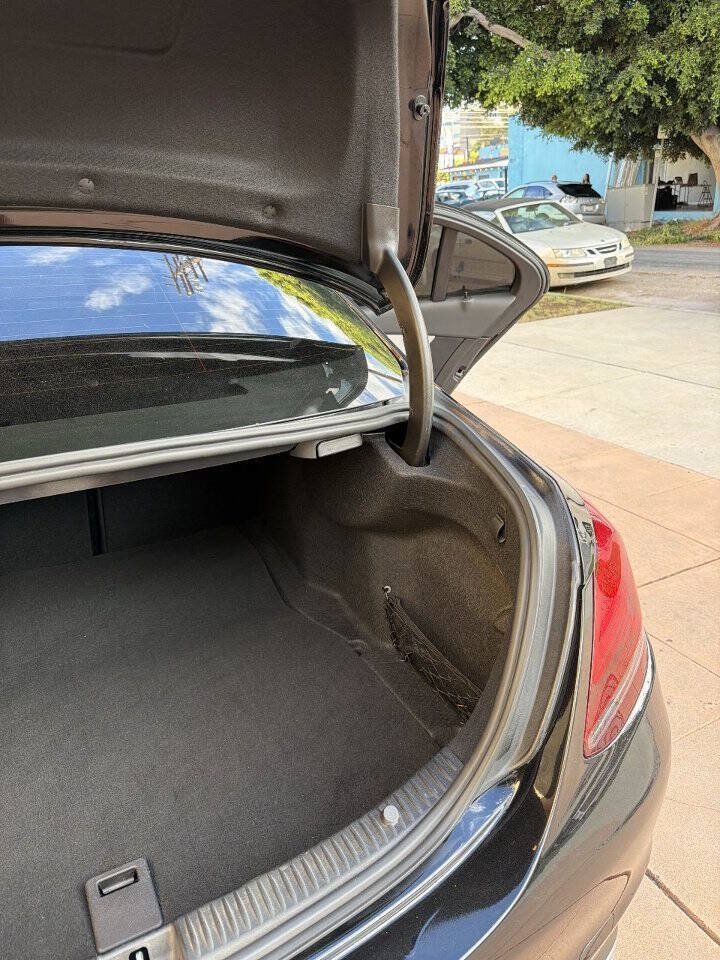 Used 2020 Mercedes-Benz C 300 Sedan image 24