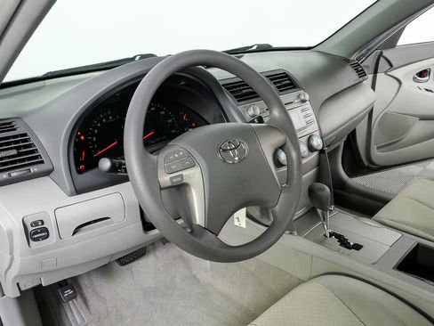 Used 2007 Toyota Camry LE FWD image 4