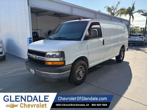 Used 2018 Chevrolet Express 2500 Work Van w/ Driver Convenience Package image 3