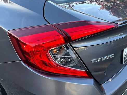 Used 2019 Honda Civic EX image 28