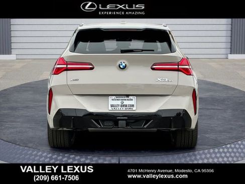 Used 2026 BMW X3 xDrive30i w/ Premium Package AWD/4WD image 5