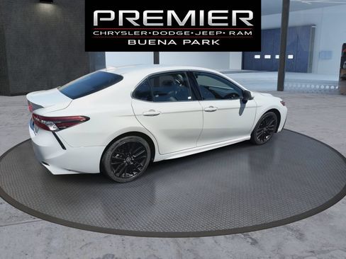 Used 2024 Toyota Camry XSE FWD image 8