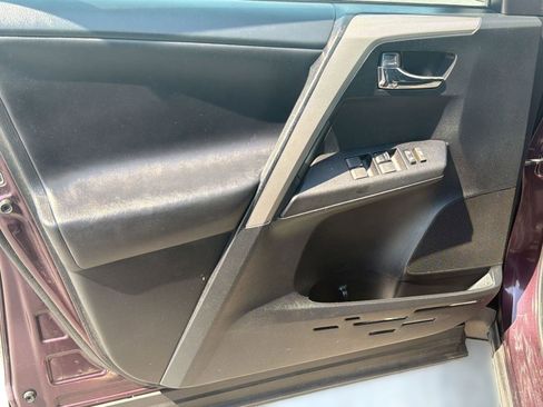 Used 2017 Toyota RAV4 XLE image 24