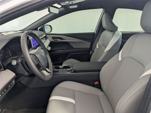 New 2026 Toyota Camry SE FWD image 8