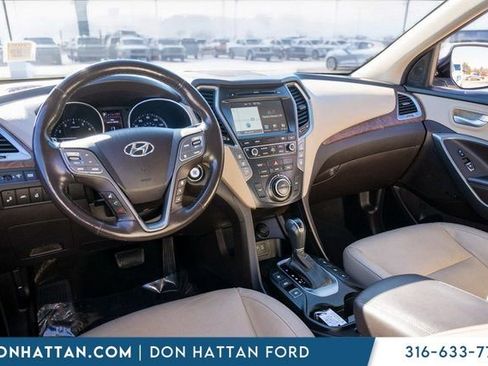 Used 2017 Hyundai Santa Fe Limited image 24