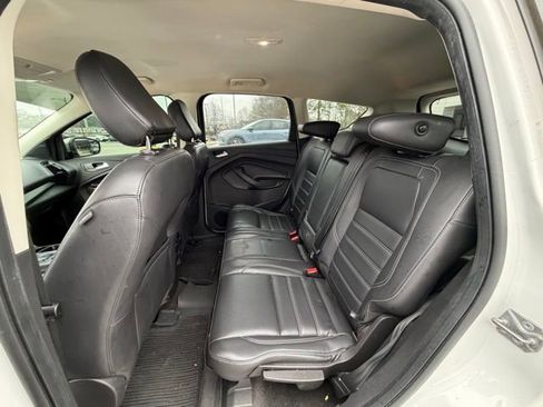 Used 2019 Ford Escape SEL image 13