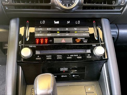 Used 2023 Lexus IS 350 F Sport RWD image 33