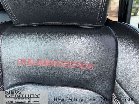 Used 2018 Jeep Wrangler Unlimited Rubicon AWD/4WD image 9