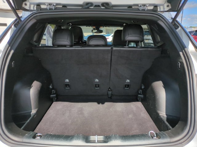 Used 2024 Jeep Compass Latitude AWD/4WD image 18