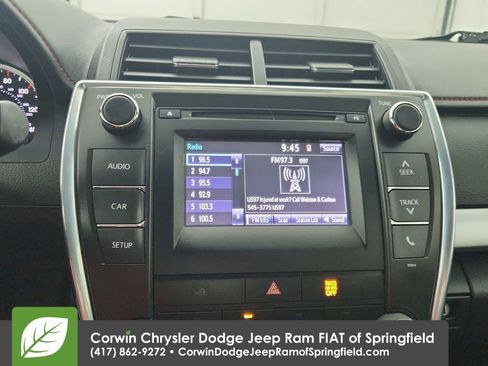 Used 2016 Toyota Camry SE image 24