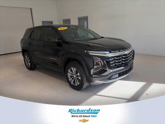 New 2027 Chevrolet Equinox LT w/ Convenience Package II FWD image 1