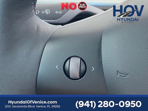 Used 2022 Tesla Model Y Performance AWD/4WD image 32