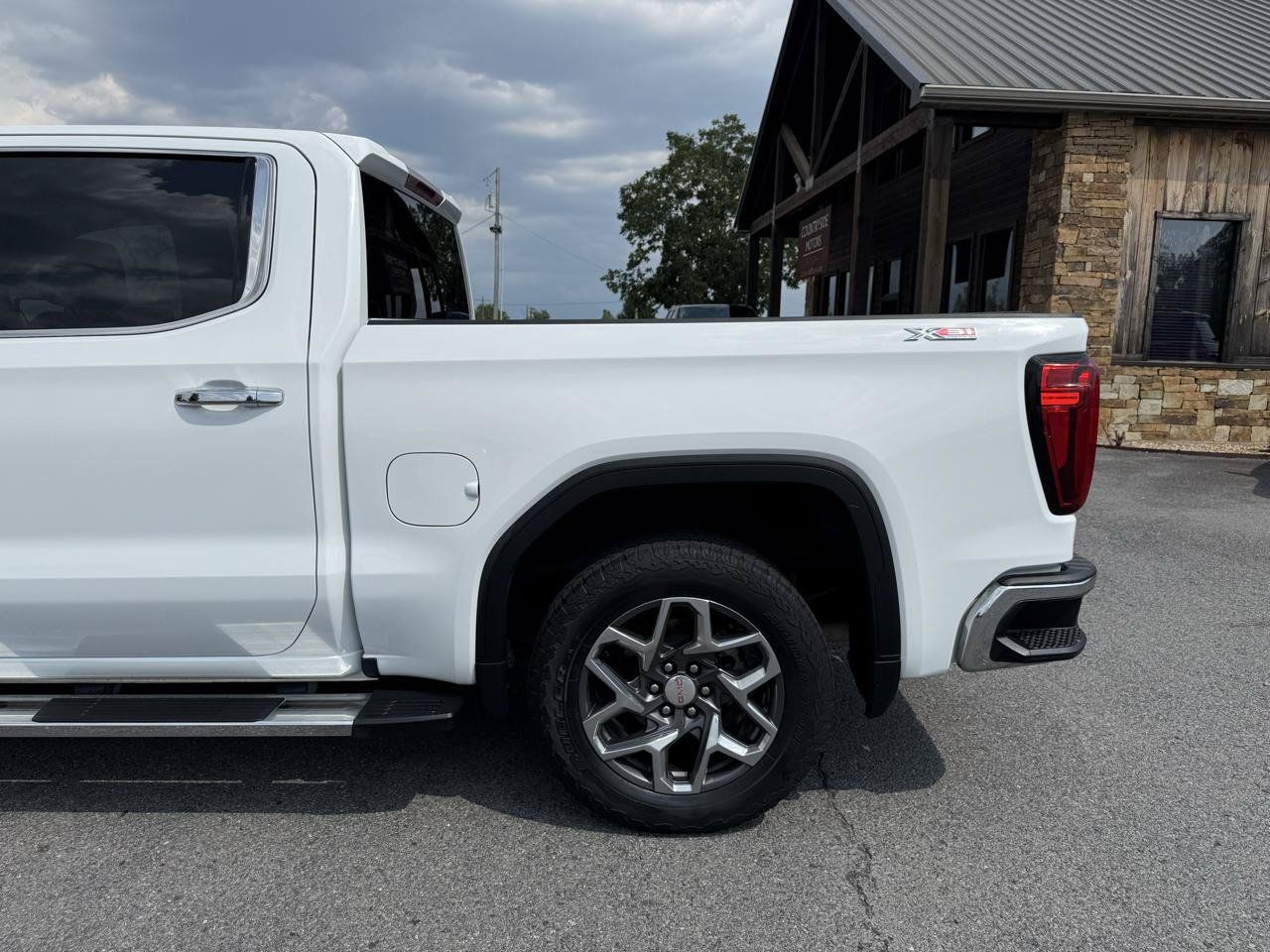 Used 2022 GMC Sierra 1500 SLT w/ SLT Premium Package AWD/4WD image 39