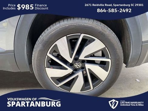 Used 2025 Volkswagen Atlas SE image 20