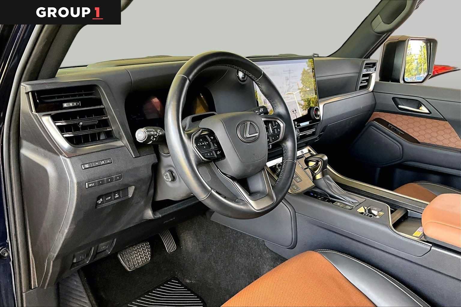 Used 2024 Lexus GX 550 w/ Accessory Package (Z1) AWD/4WD image 15