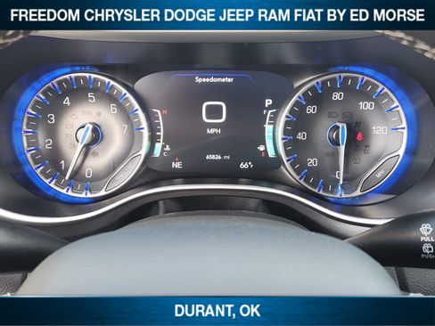 Used 2024 Chrysler Pacifica Touring-L image 13