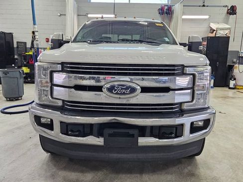 Used 2019 Ford F250 Lariat w/ FX4 Off-Road Package image 2