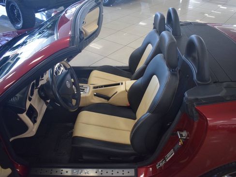 Used 2004 Mercedes-Benz SLK 230 image 59