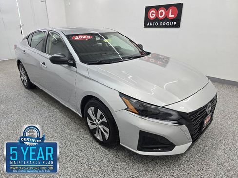 Used 2024 Nissan Altima 2.5 S FWD image 1