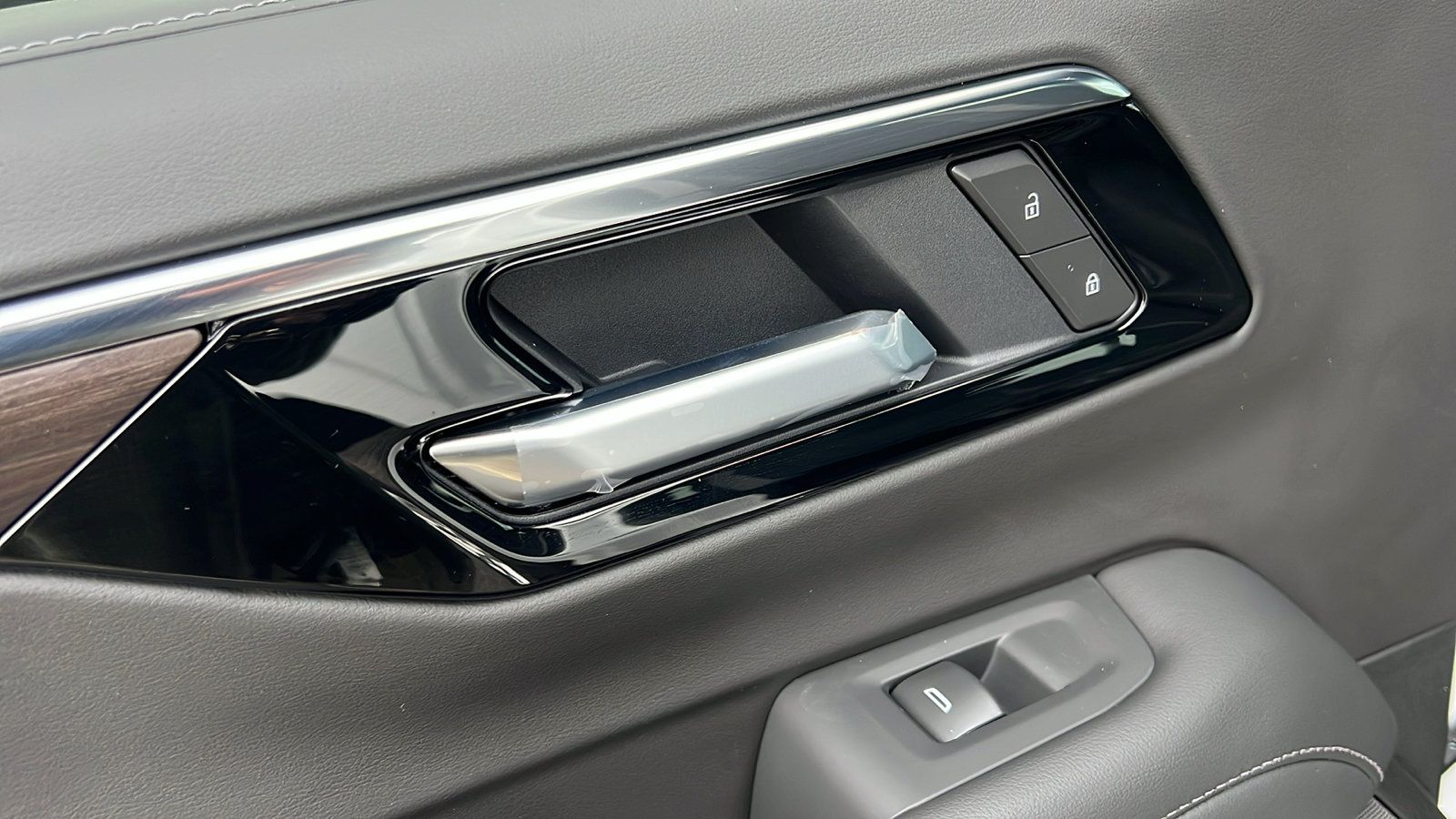 New 2026 Chevrolet Tahoe LS AWD/4WD image 13