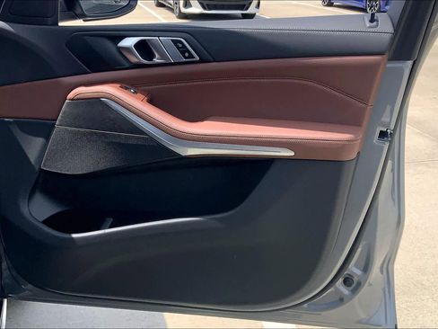 Used 2024 BMW X5 sDrive40i w/ Parking Assistance Package image 26