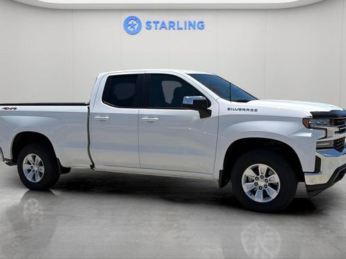 Certified 2020 Chevrolet Silverado 1500 LT w/ Fleet Comfort Package AWD/4WD image 12