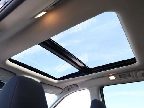 New 2026 Nissan Pathfinder SV image 12