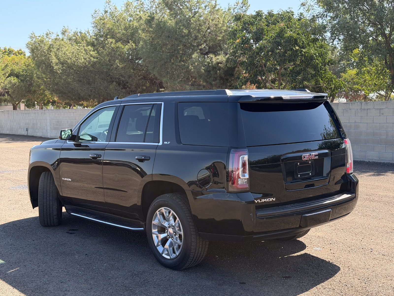 Used 2017 GMC Yukon SLT w/ Open Road Package RWD image 7