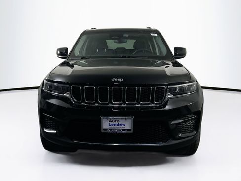 Used 2023 Jeep Grand Cherokee Laredo w/ Luxury Tech Group I image 2