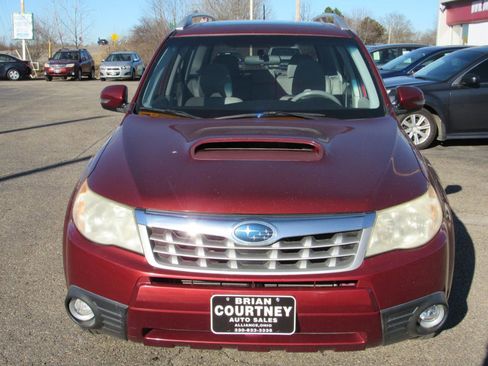 Used 2011 Subaru Forester 2.5XT Touring image 3