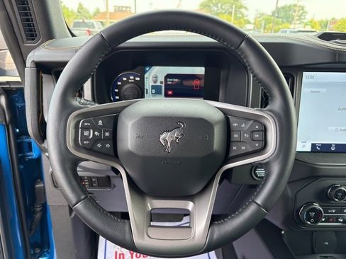 Used 2024 Ford Bronco Badlands image 22
