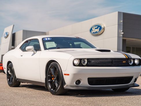 Used 2022 Dodge Challenger GT w/ Plus Package image 1