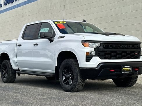 Certified 2024 Chevrolet Silverado 1500 Custom Trail Boss w/ LPO, Dark Essentials Package AWD/4WD image 2