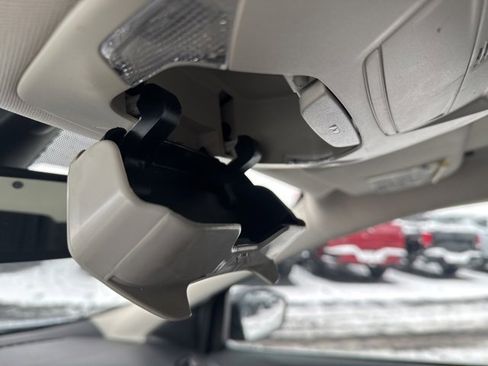 Used 2017 Ford Escape Titanium image 36