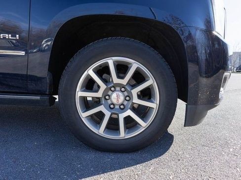 Used 2018 GMC Yukon Denali image 11