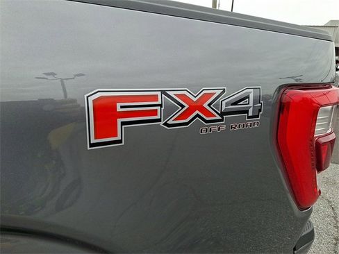 Used 2023 Ford F150 Lariat image 33