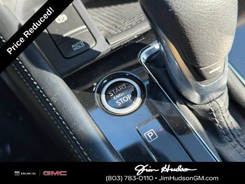 Used 2024 Nissan Kicks SR FWD image 28