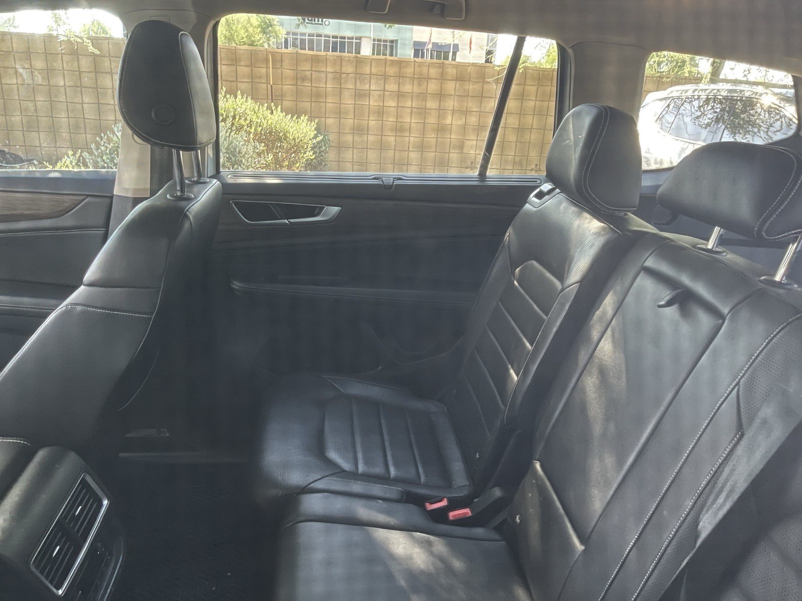 Used 2024 Volkswagen Atlas SEL AWD/4WD image 8