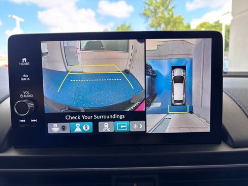 Used 2025 Honda Pilot Elite image 30