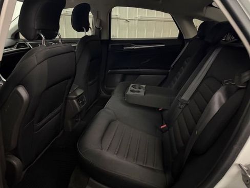Used 2014 Ford Fusion SE image 8