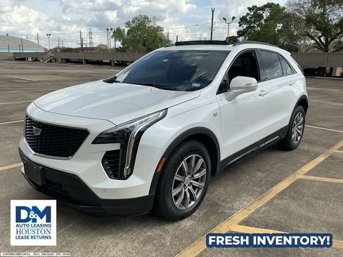 Used 2021 Cadillac XT4 Sport image 2