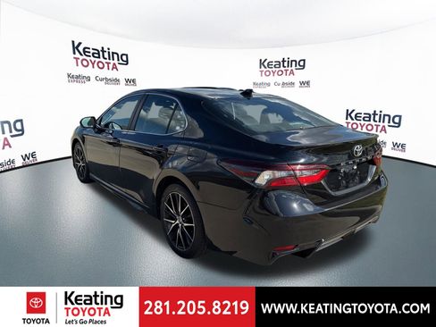 Certified 2024 Toyota Camry SE image 5