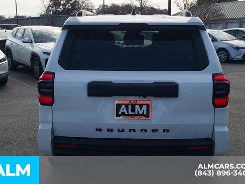 Used 2025 Toyota 4Runner SR5 image 6